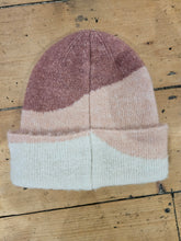 Load image into Gallery viewer, Knitted beanie with wave design